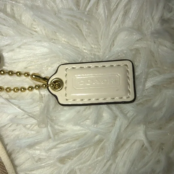 Coach Poppy Wristlet - Picture 10 of 14